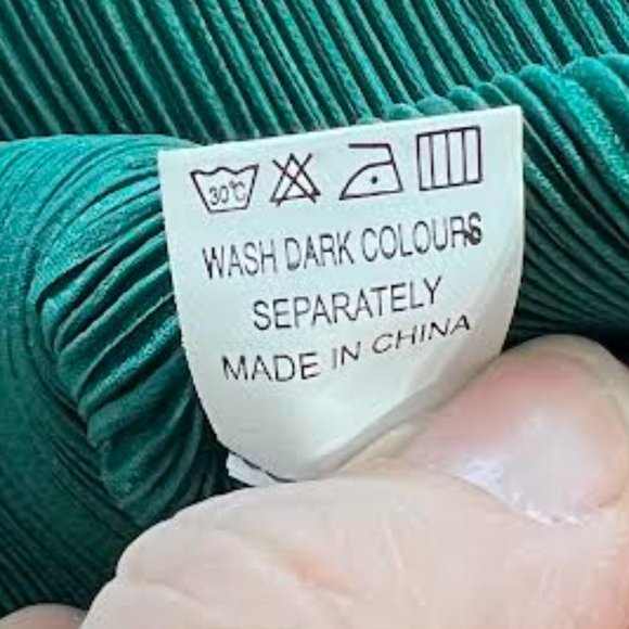 Scarlet Sage Emerald Green Plisse Asymmetric Top - OS - Picture 6 of 6